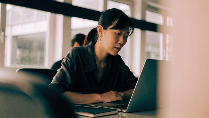 Full-Page AI Overviews Make AEO a Hong Kong Priority